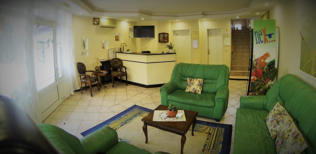 B&B Villa Evandjelina Sremska Kamenica Extérieur photo