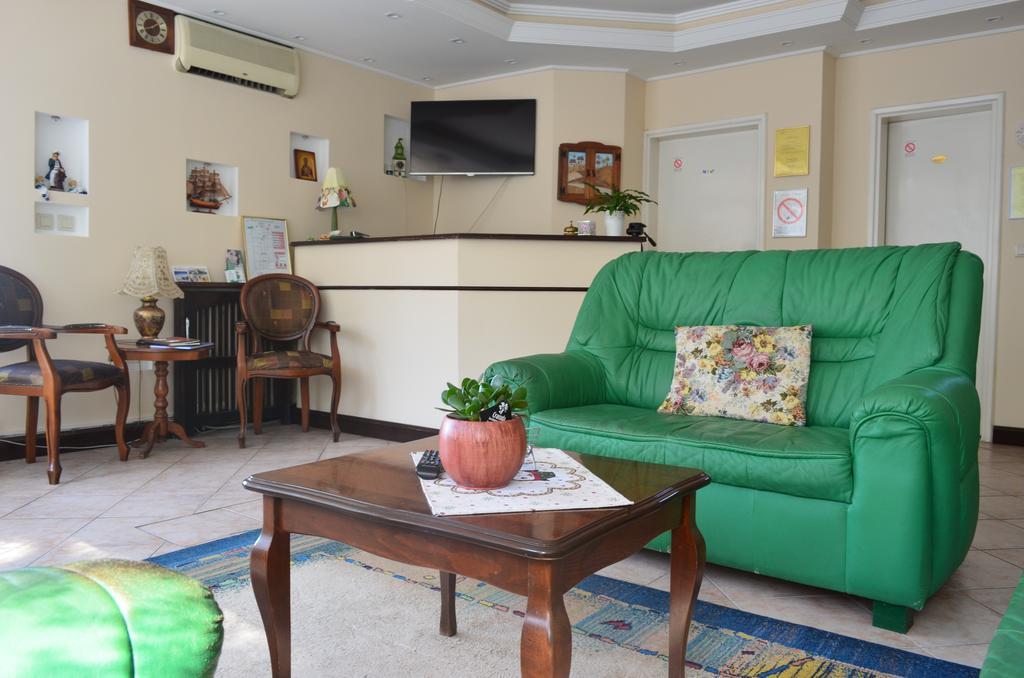 B&B Villa Evandjelina Sremska Kamenica Extérieur photo